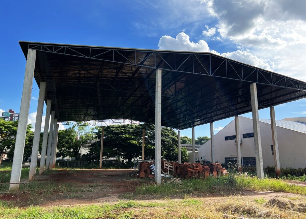 Parceria com a reitoria garante conclusão da obra do novo auditório do Mudi