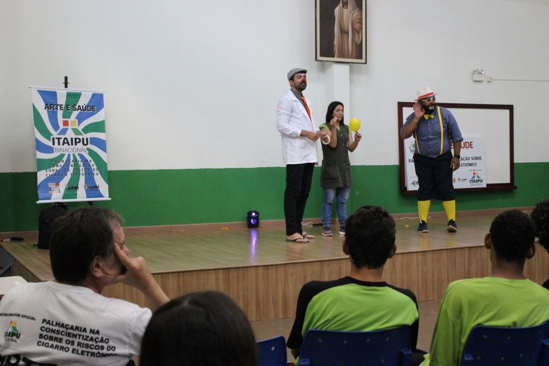 Cigarro eletrônico: Palhaçaria faz sua última apresentação