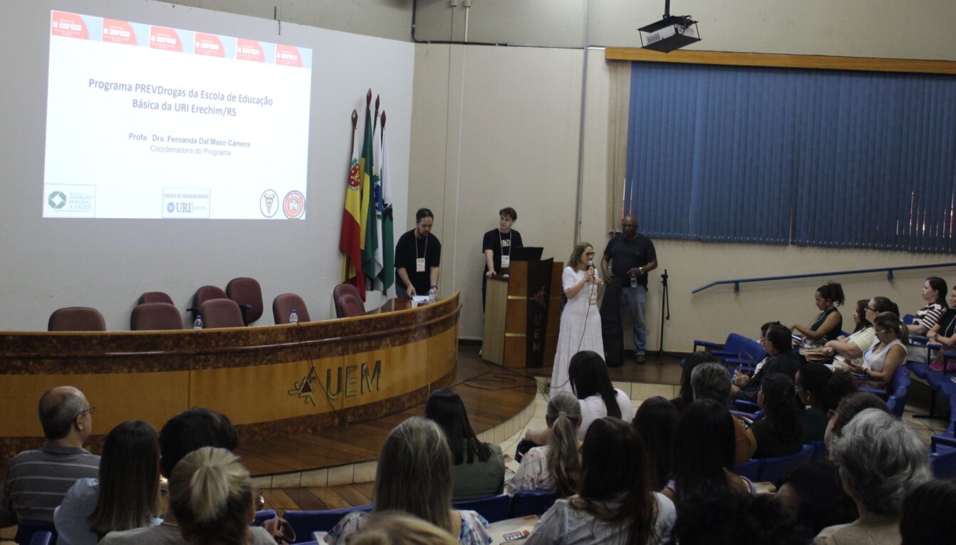 Simpósio debate estratégias para combater o tabagismo, especialmente o cigarro eletrônico no ambiente escolar